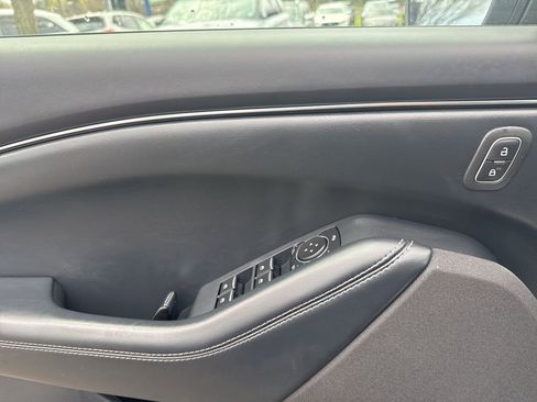 Used 2022 Ford Mustang Mach-E Select image 17