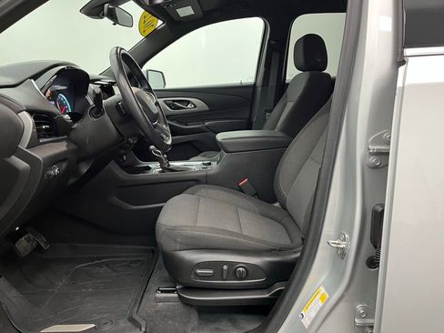 Used 2022 Chevrolet Traverse LT w/ LPO, Floor Liner Package image 18