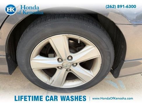 Used 2011 Toyota Camry SE w/ SE Extra-Value Pkg #1 FWD image 3