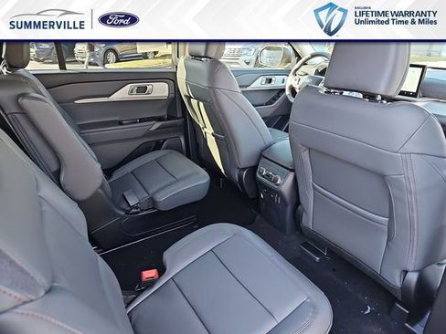 New 2026 Ford Explorer Active w/ Active Comfort Package RWD image 13