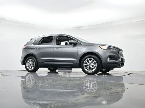 Certified 2024 Ford Edge SEL w/ Convenience Package AWD/4WD image 32
