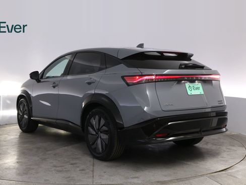 Used 2024 Nissan Ariya AWD image 17