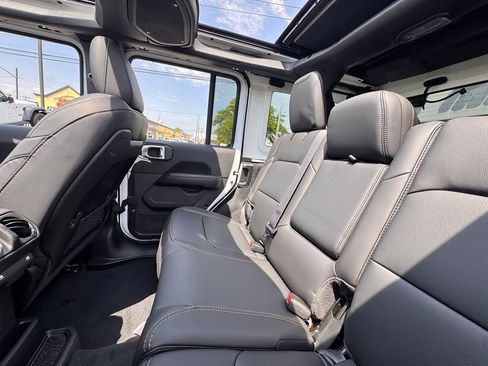 New 2026 Jeep Wrangler Unlimited Sahara w/ Safety Group AWD/4WD image 16