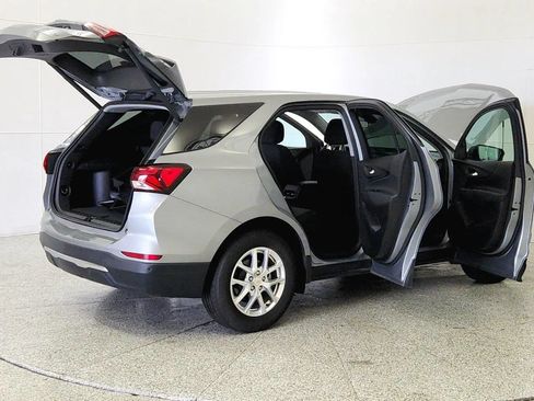 Used 2024 Chevrolet Equinox LT FWD image 12