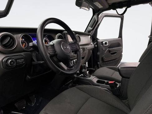 Used 2020 Jeep Wrangler Unlimited Sport image 10