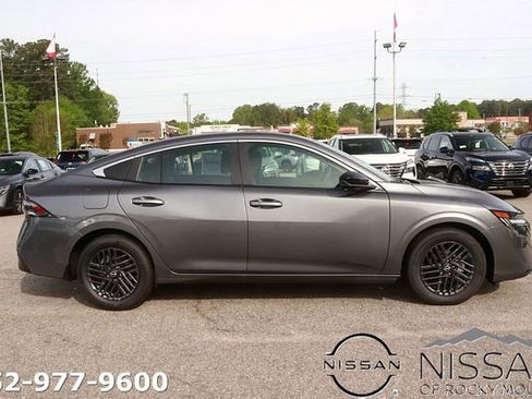 New 2026 Nissan Sentra SV FWD image 4