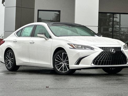 New 2025 Lexus ES 350 w/ Premium Package image 2