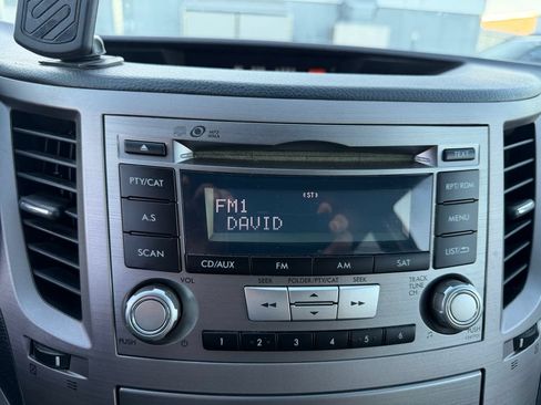Used 2012 Subaru Outback 2.5i Premium AWD/4WD image 11