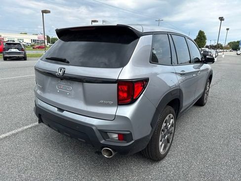 Used 2024 Honda Passport EX-L image 7