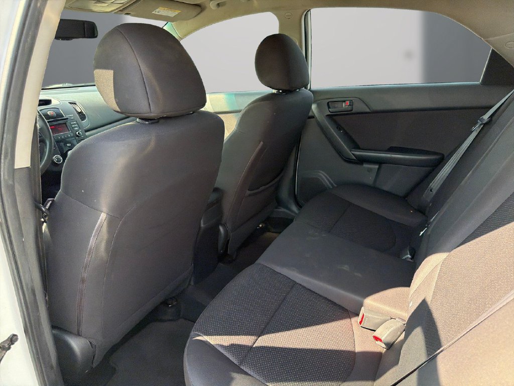 Used 2012 Kia Forte EX FWD image 13