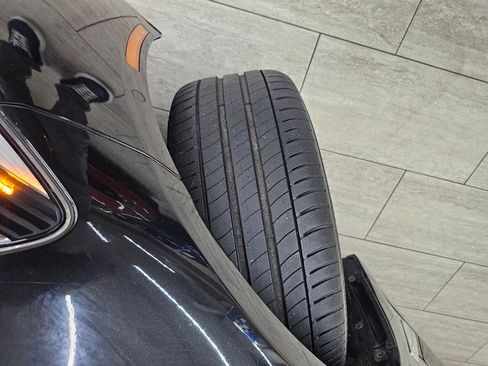 Used 2019 BMW 530e w/ Premium Package image 42