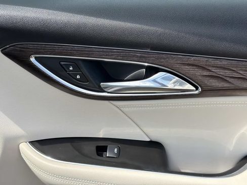 Used 2023 Buick Envision Avenir FWD image 20
