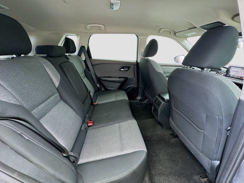 Used 2023 Nissan Rogue SV FWD image 18