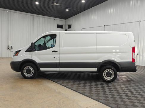 Used 2017 Ford Transit 150 130 Low Roof RWD image 21