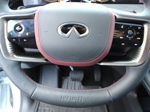 Used 2026 INFINITI QX80 Autograph w/ Premium Cargo Package image 12