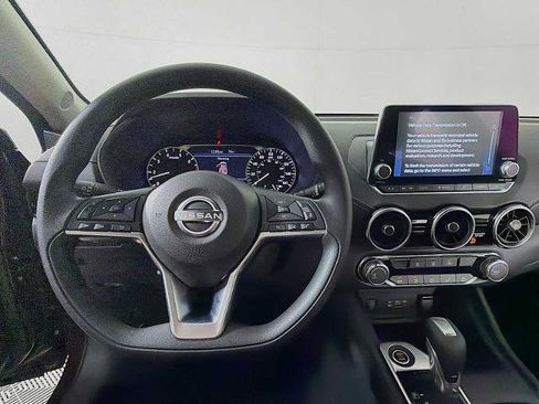 Certified 2025 Nissan Sentra SV FWD image 9
