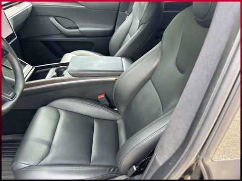 Used 2024 Tesla Model X AWD/4WD image 18