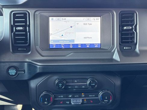 Used 2022 Ford Bronco Outer Banks image 14