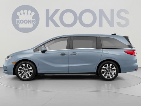 Used 2024 Honda Odyssey EX image 2