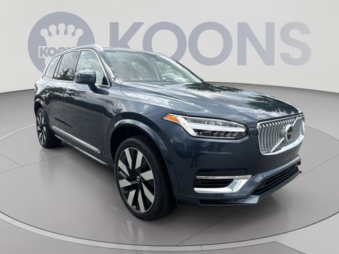 Certified 2024 Volvo XC90 T8 Plus AWD/4WD image 10