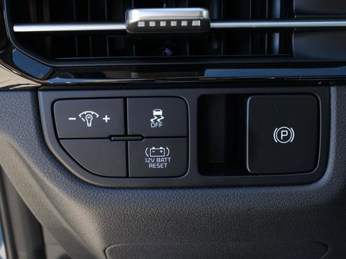 New 2026 Kia Sportage S image 14