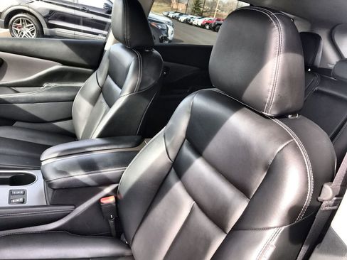 Used 2024 Nissan Murano SV w/ SV Midnight Edition Package image 11