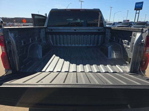 Used 2025 Chevrolet Silverado 1500 Custom w/ Turbomax Blackout Package image 18