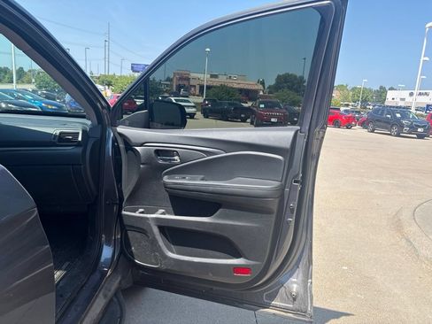Used 2023 Honda Ridgeline RTL image 25