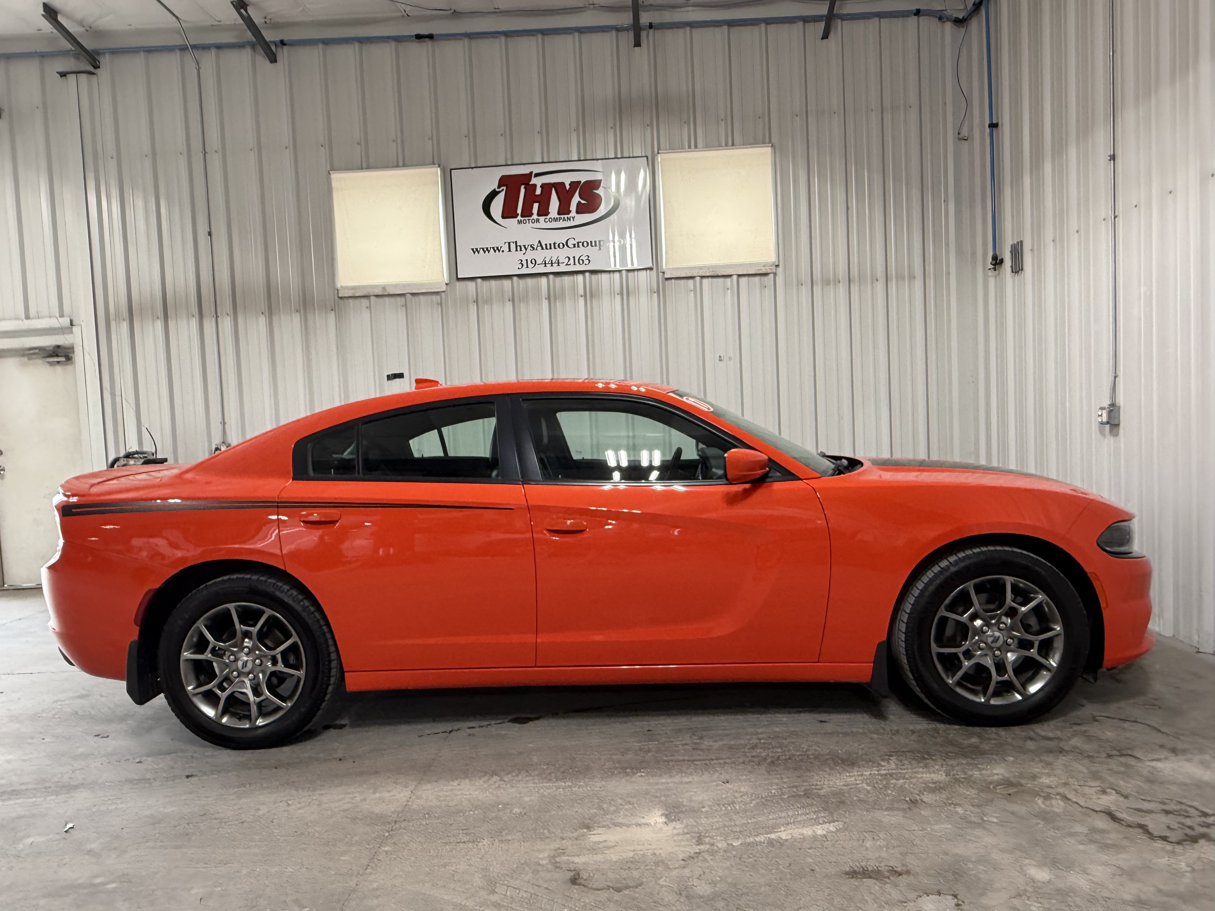 Used 2017 Dodge Charger SXT w/ AWD Plus Group image 2