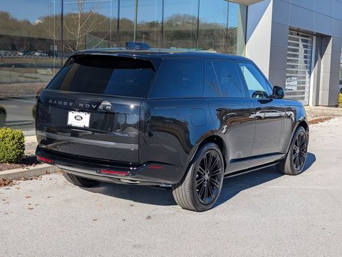 New 2025 Land Rover Range Rover SE image 8