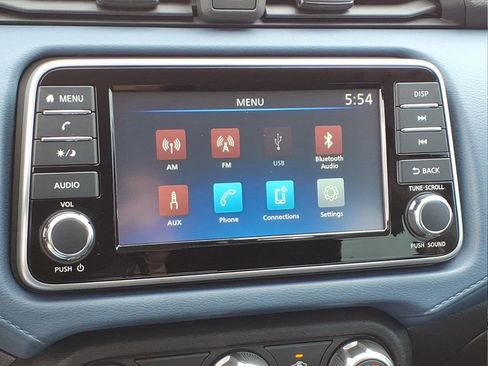 New 2025 Nissan Versa SV w/ Trunk Package image 16