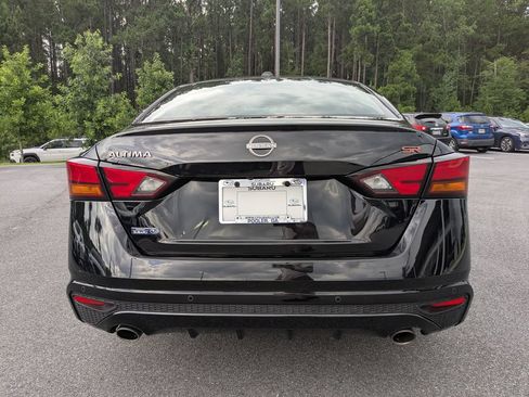 Used 2024 Nissan Altima 2.5 SR FWD image 5