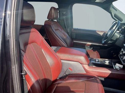 Certified 2023 Ford Expedition Limited image 7