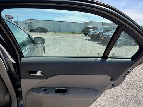 Used 2011 Ford Fusion SEL FWD image 14