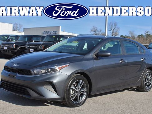 Used 2024 Kia Forte LXS image 1