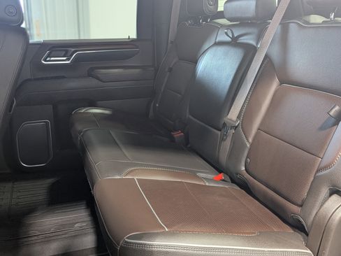 Used 2024 GMC Sierra 3500 Denali w/ Denali Reserve Package image 14