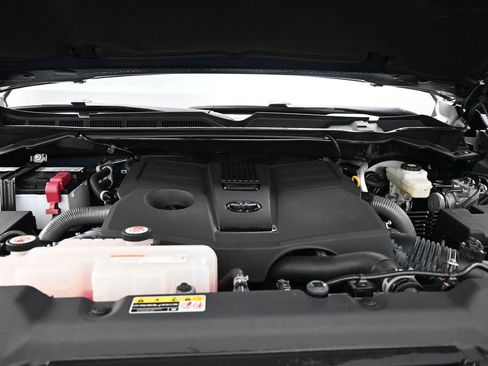 Used 2023 Toyota Tundra SR5 w/ SR5 Convenience Package AWD/4WD image 23