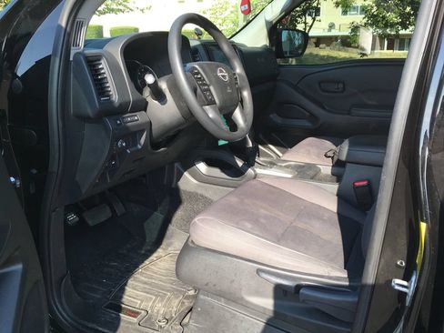 Used 2022 Nissan Frontier S w/ Technology Package AWD/4WD image 4