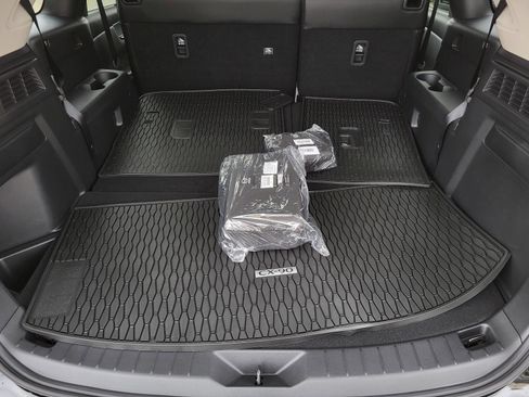 New 2026 MAZDA CX-90 3.3 Turbo w/ Premium Sport Pkg image 9