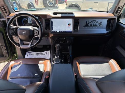 Used 2023 Ford Bronco Outer Banks w/ Sasquatch Package AWD/4WD image 15