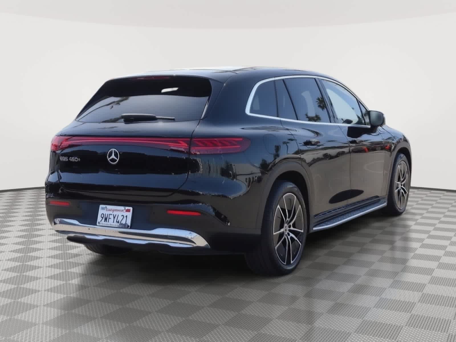 Used 2023 Mercedes-Benz EQS 450+ SUV image 7