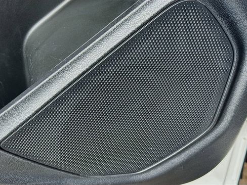 Used 2021 Ford Explorer Limited w/ Equipment Group 301A image 22