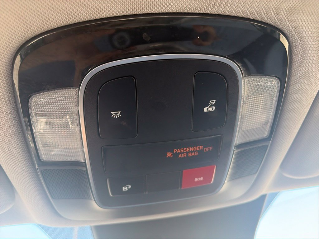 Used 2025 Hyundai Sonata SEL FWD image 25