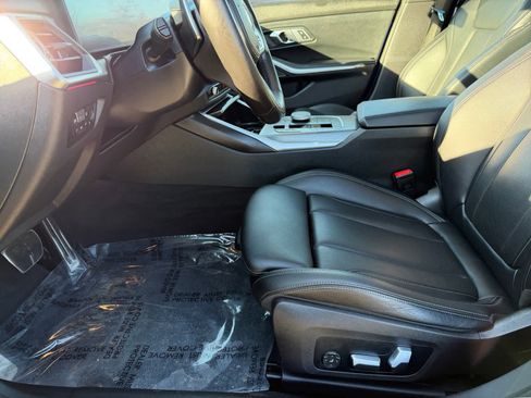 Used 2023 BMW 330i xDrive Sedan w/ M Sport Package image 7