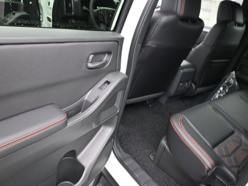 New 2026 Nissan Frontier Pro-X w/ Pro Premium Package RWD image 19