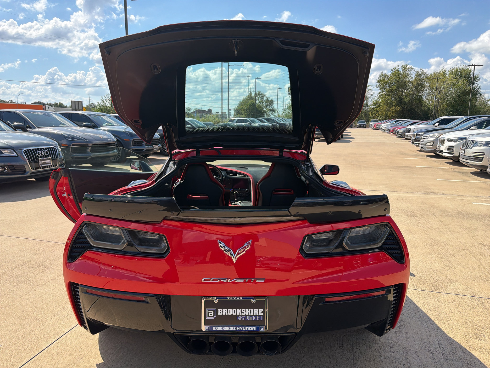 Used 2016 Chevrolet Corvette Z06 w/ 3LZ Preferred Equipment Group RWD image 24