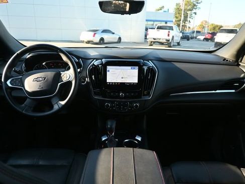 Used 2023 Chevrolet Traverse RS image 12