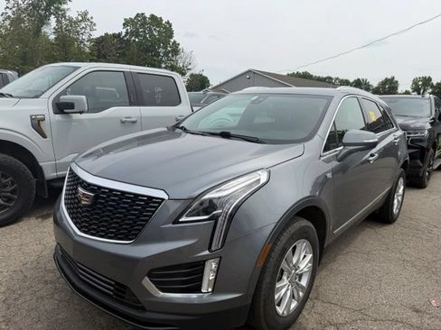Used 2022 Cadillac XT5 Luxury AWD/4WD image 2