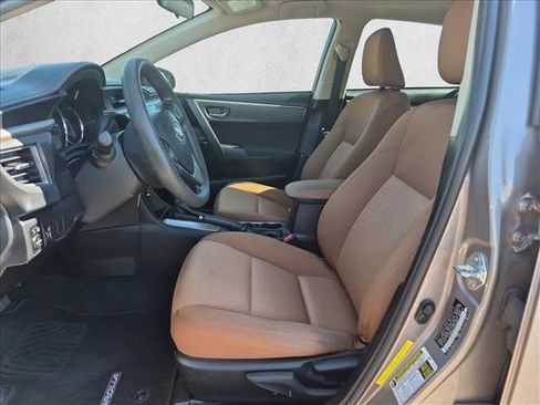 Used 2015 Toyota Corolla LE FWD image 11