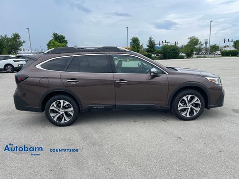 Used 2021 Subaru Outback Touring AWD/4WD image 6